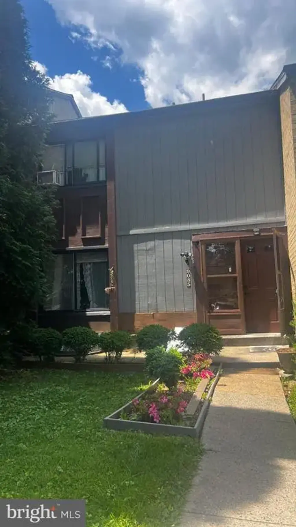 9085 Centerway Rd, GAITHERSBURG