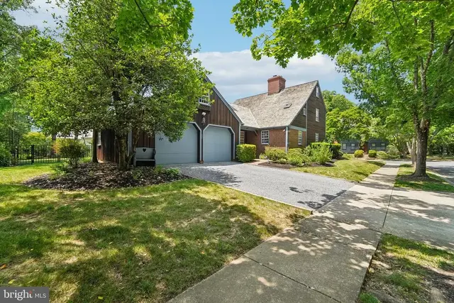 355 Broadview Ln, Annapolis