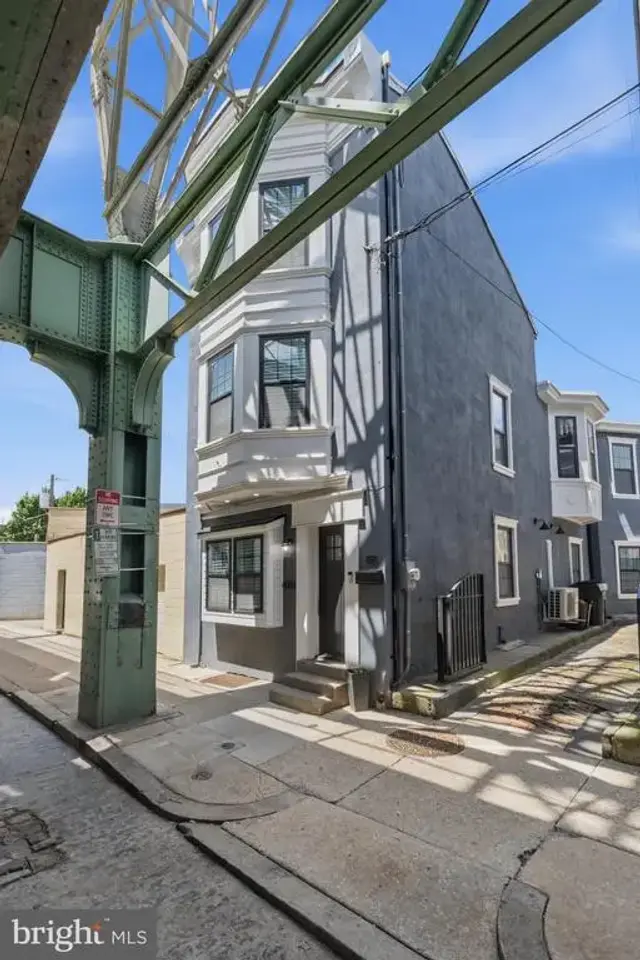 4331 Cresson St, Philadelphia