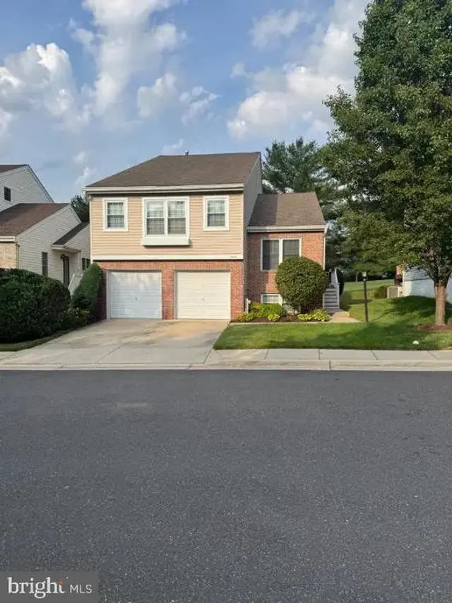 2418 Shadywood Cir, Crofton