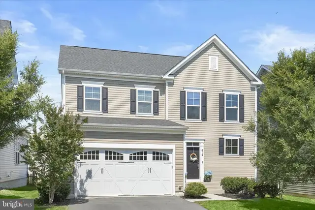 812 Pencoast Dr, Purcellville