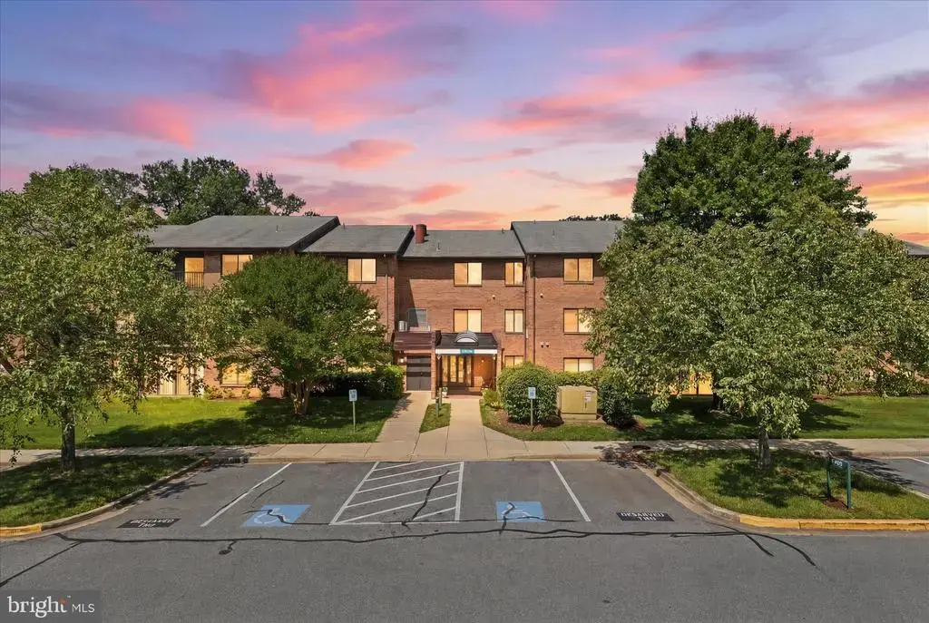 15300 Pine Orchard Dr #85-2e, SILVER SPRING