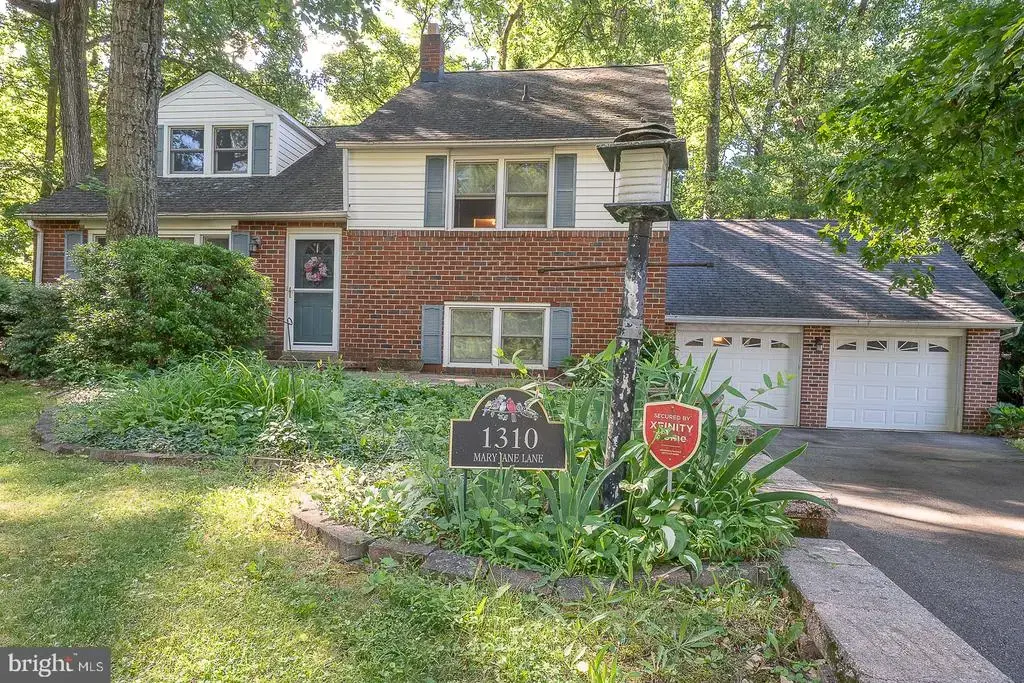 1310 Mary Jane Ln, WEST CHESTER