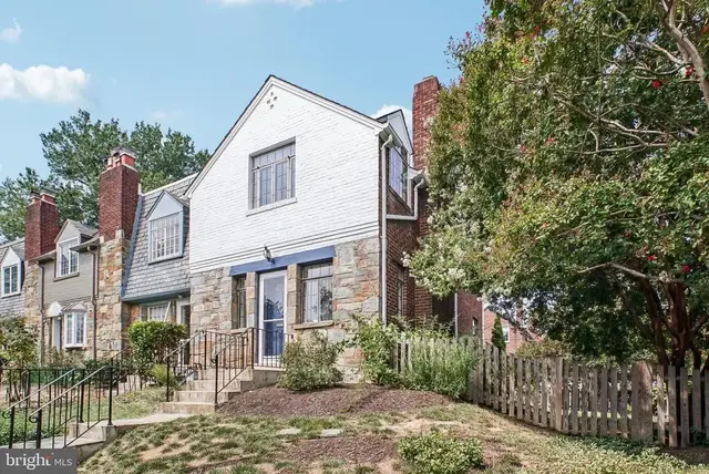 801 Chetworth Pl, Alexandria