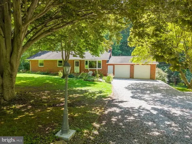 40 Granville Rd, Newark