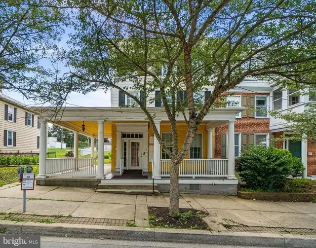 112 E Main St, Westminster