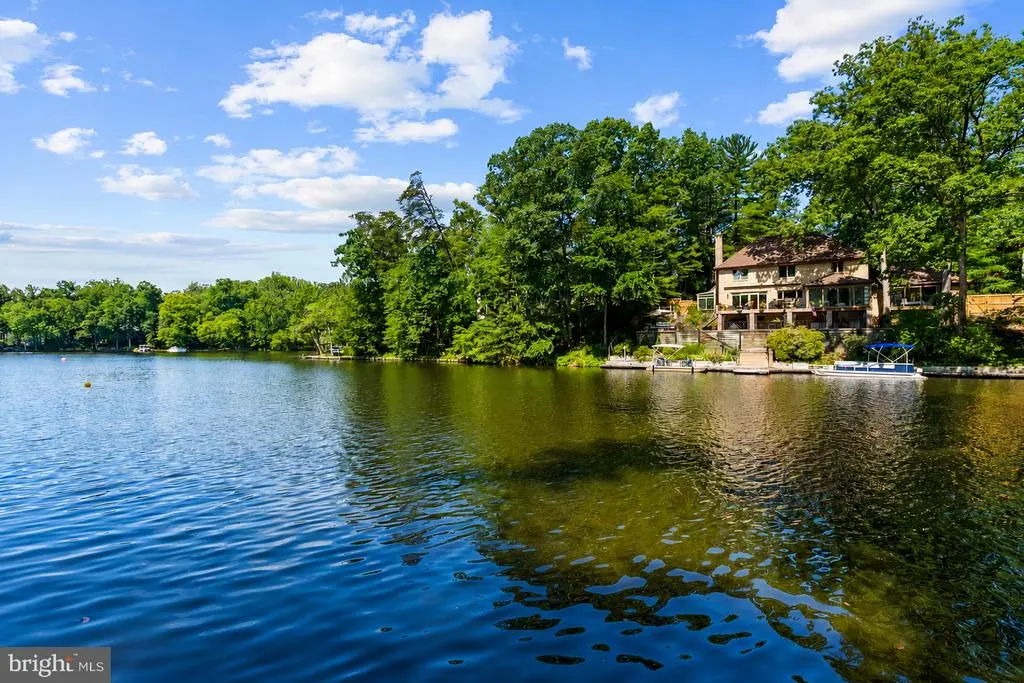 3431 Greentree Dr, FALLS CHURCH