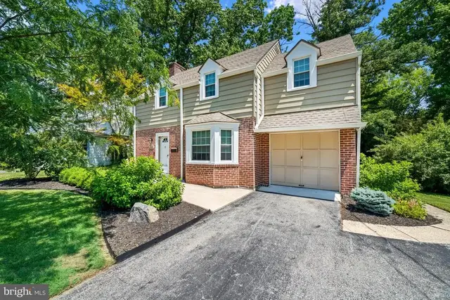809 Woodsdale Rd, Wilmington