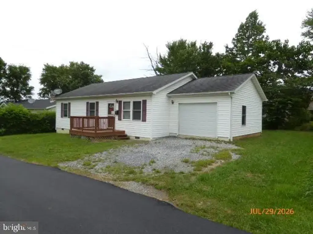 476 Elk Pl, ROMNEY