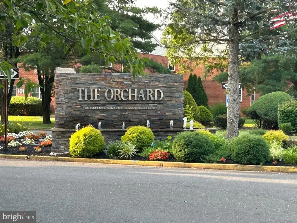 121-i The Orchard, EAST WINDSOR