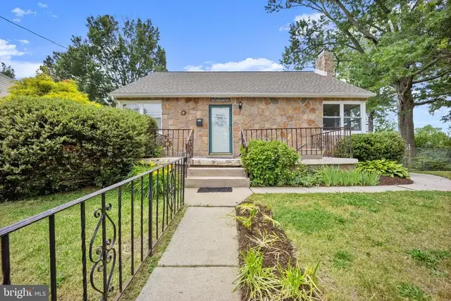 209 Delaware Ave, Claymont
