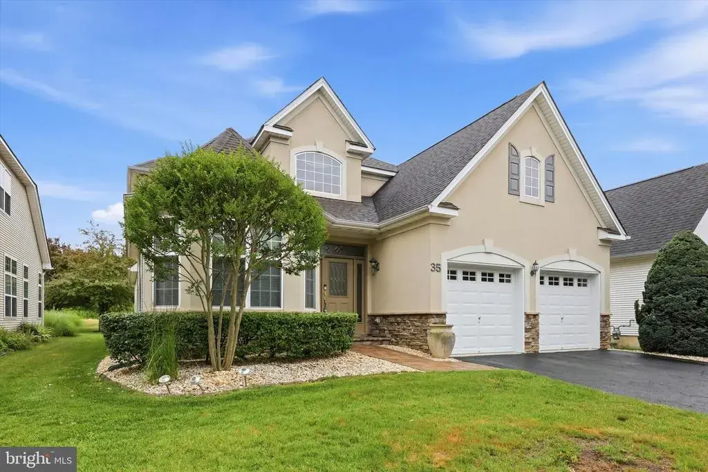 35 Norton Ave, HIGHTSTOWN