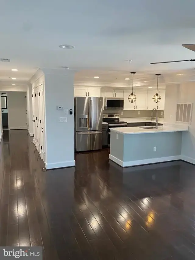 4932 A St Se #302, Washington