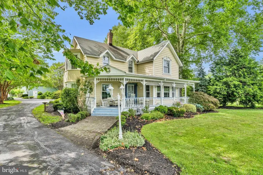 235 Pine Rd, HAMMONTON