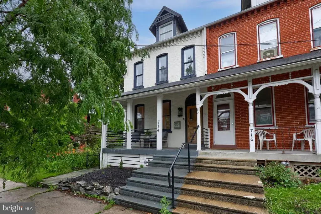 714 Manor St, LANCASTER
