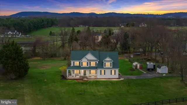 13642 Old Springhouse Ct, Lovettsville