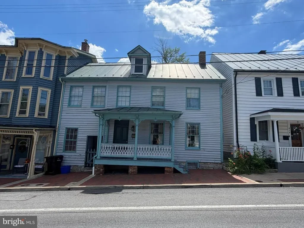 410 S Cameron St, WINCHESTER