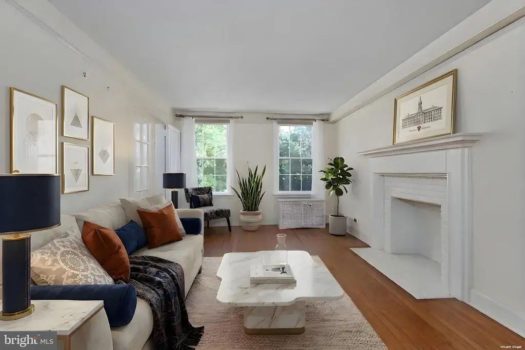 3 Palmer Sq W #d, PRINCETON