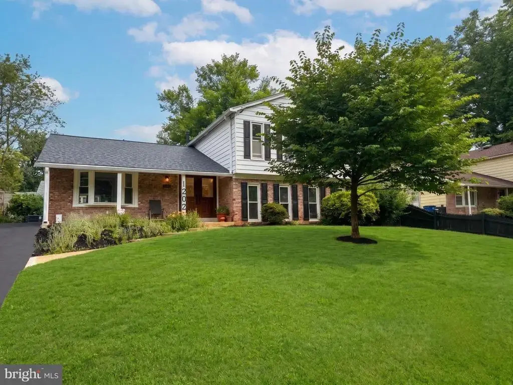 1202 Canyon Rd, SILVER SPRING