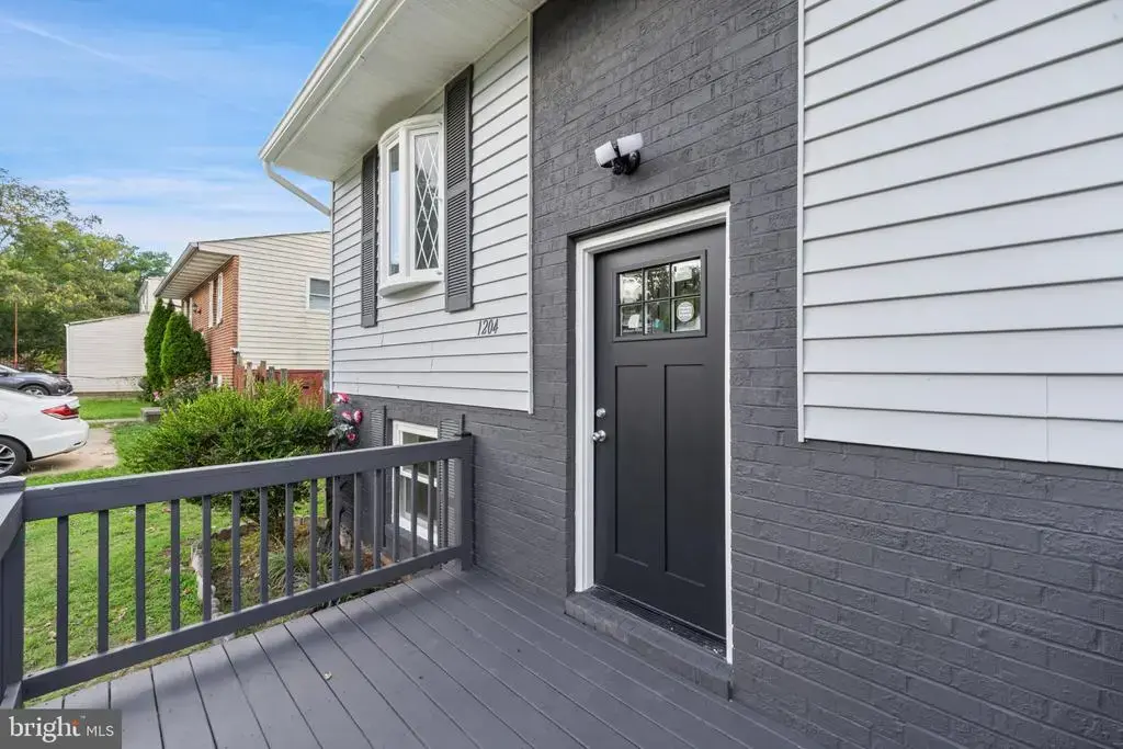 1204 Indo, HYATTSVILLE