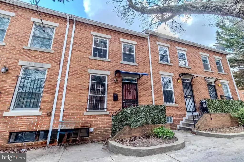 1805 E Lamley St, BALTIMORE