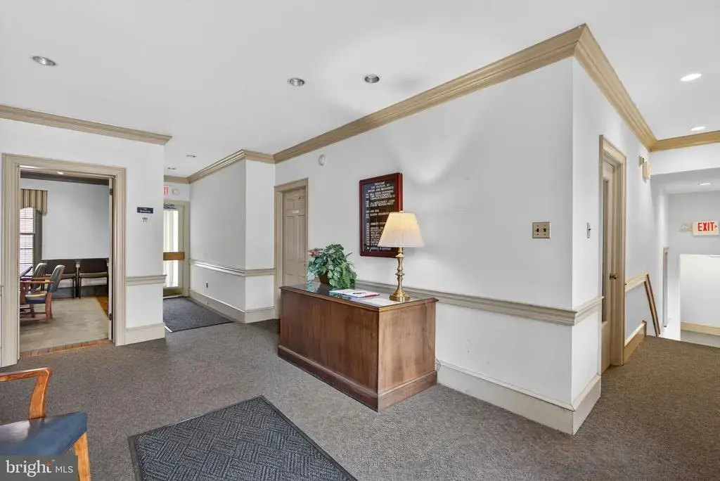111 N Broad St, DOYLESTOWN