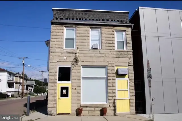 39 S Broadway St, Frostburg