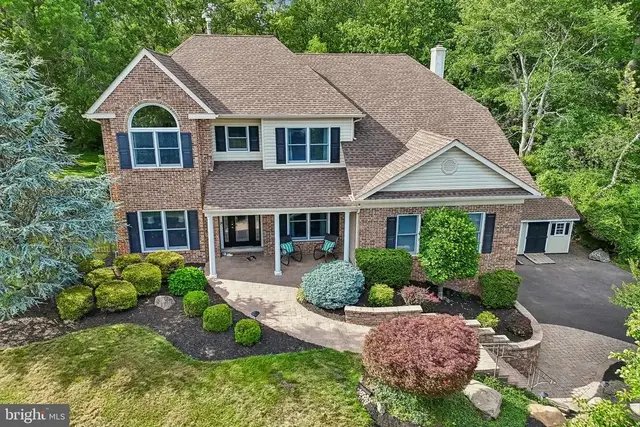 129 Sunrise Dr, North Wales
