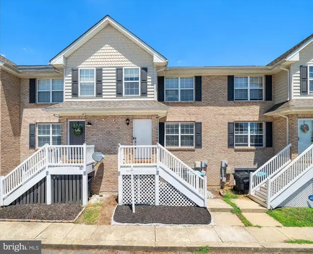 30 Renza Ln, Smyrna