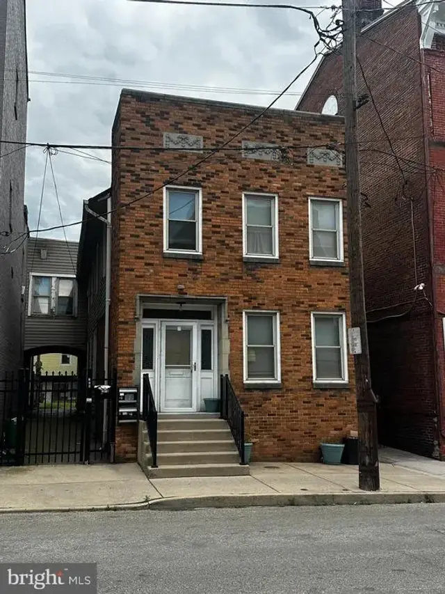 150 S Duke St, York