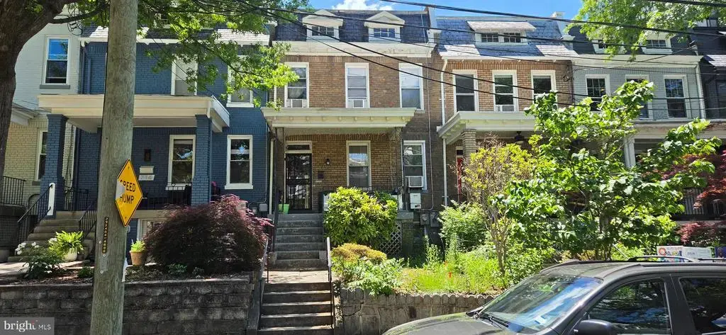718 Varnum Street, Nw Varnum St Nw, WASHINGTON