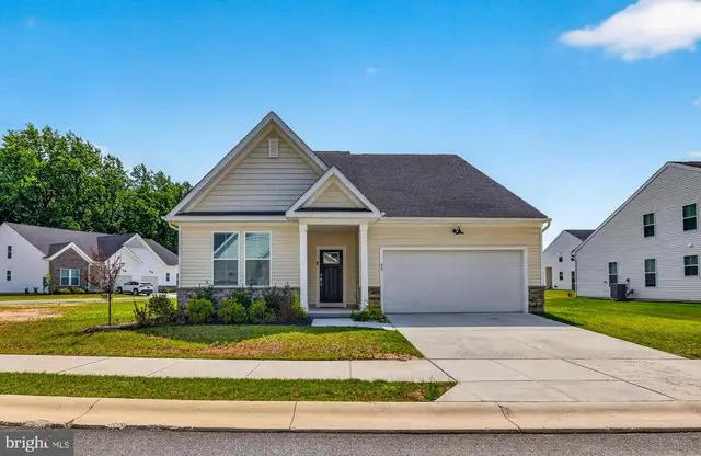 23 Carney Ct, Dover