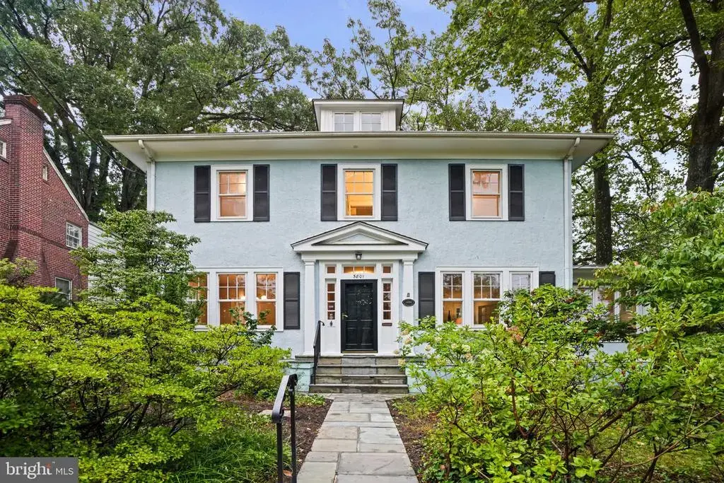 5801 33rd St Nw, WASHINGTON