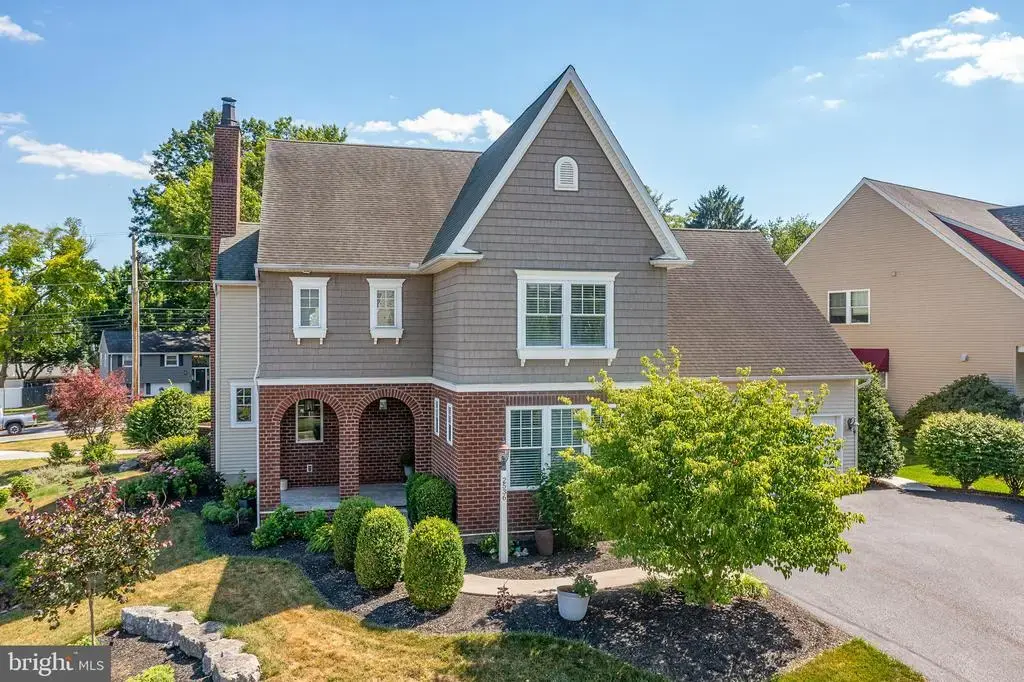 2536 Starbrush Dr, EAST PETERSBURG
