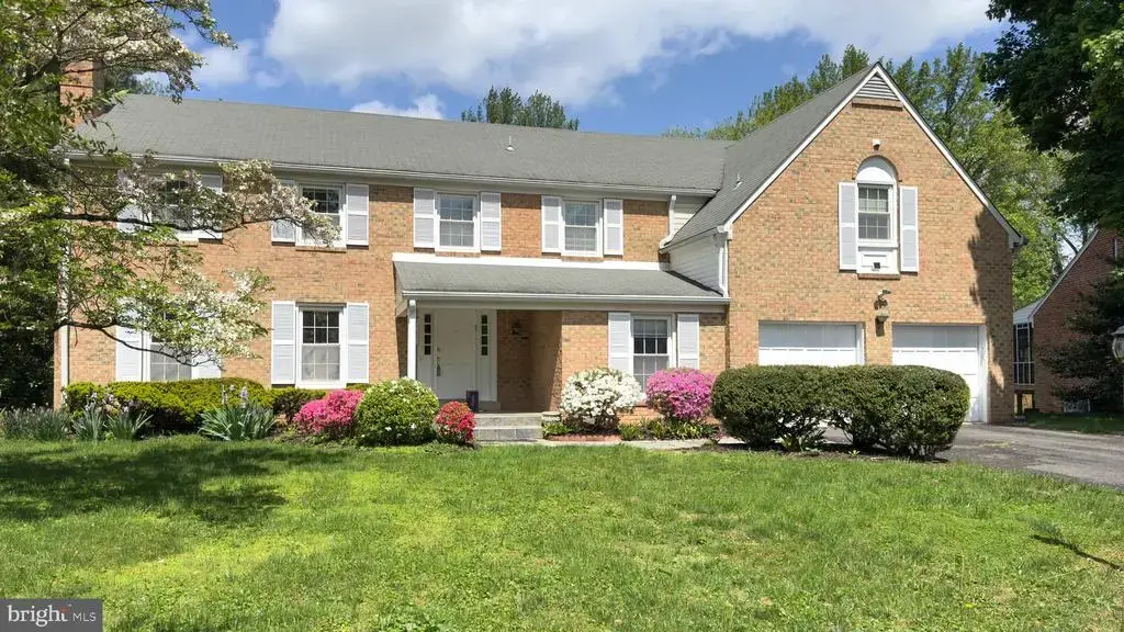 9125 Copenhaver Dr, POTOMAC