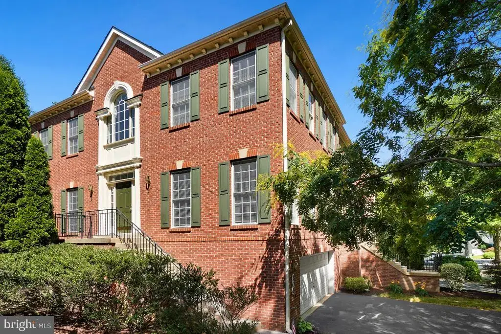 206 Painted Post Ln, GAITHERSBURG