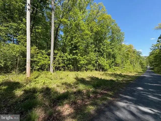 14 Deep Hollow Trl, Fairfield
