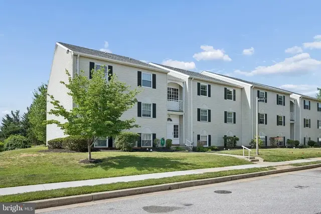10 Brooking Ct #302, Lutherville Timonium