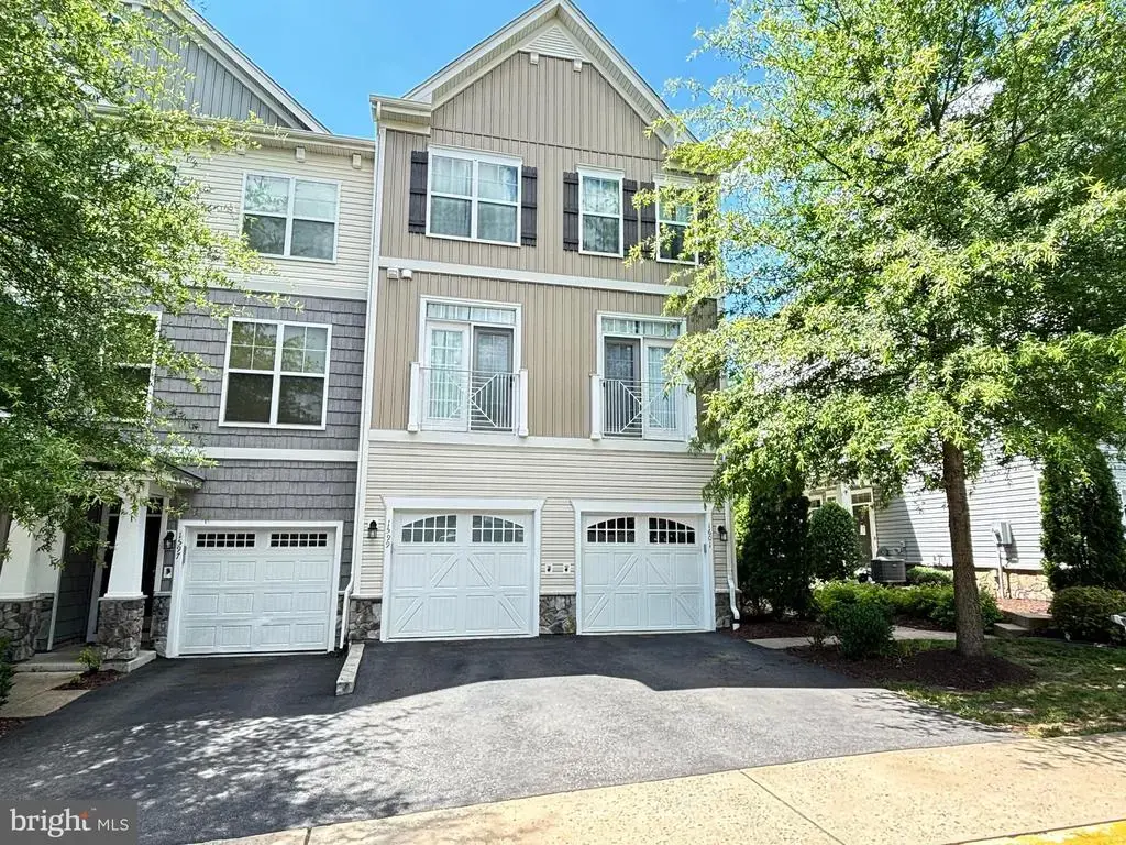 1599 Renate Dr, WOODBRIDGE