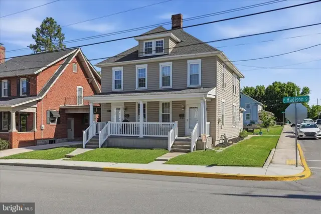 254-256 E Madison St, Greencastle