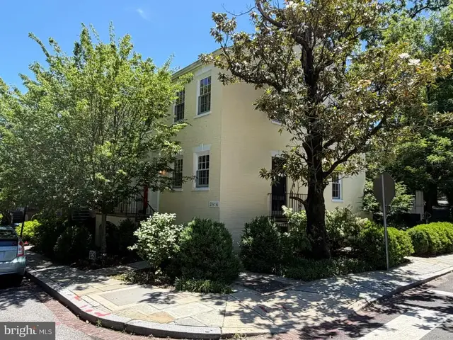 2816 R St Nw, Washington