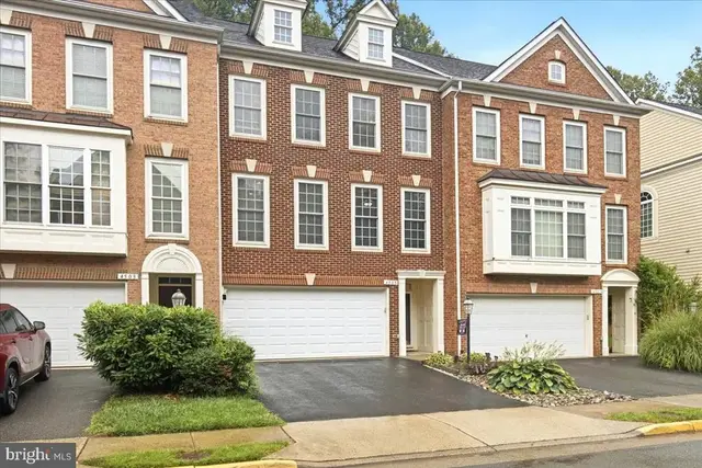 4505 Monmouth St, Fairfax