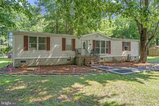 315 Blackberry Rd, Reedville