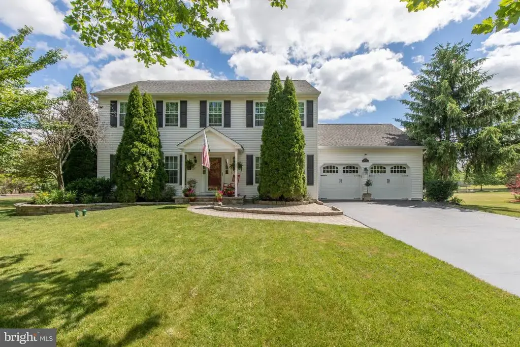 2213 Claymont Dr, QUAKERTOWN