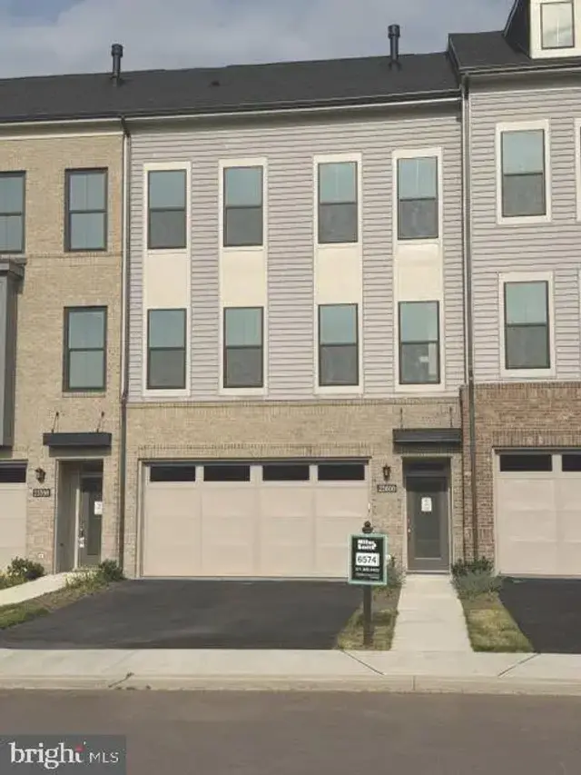 23600 Raytown Ter, Ashburn