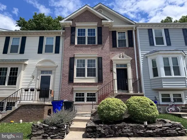 1107 Oak View Dr, Mt. Airy