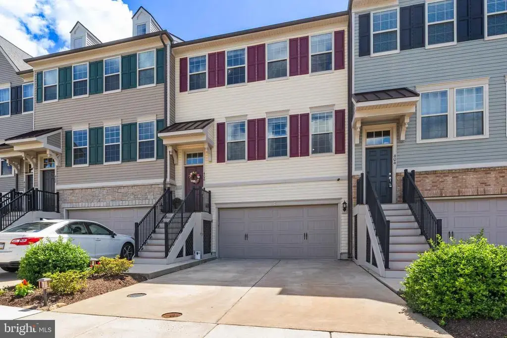 406 Tall Oaks Dr, WARMINSTER