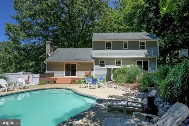 284 Sigma Dr, Harwood