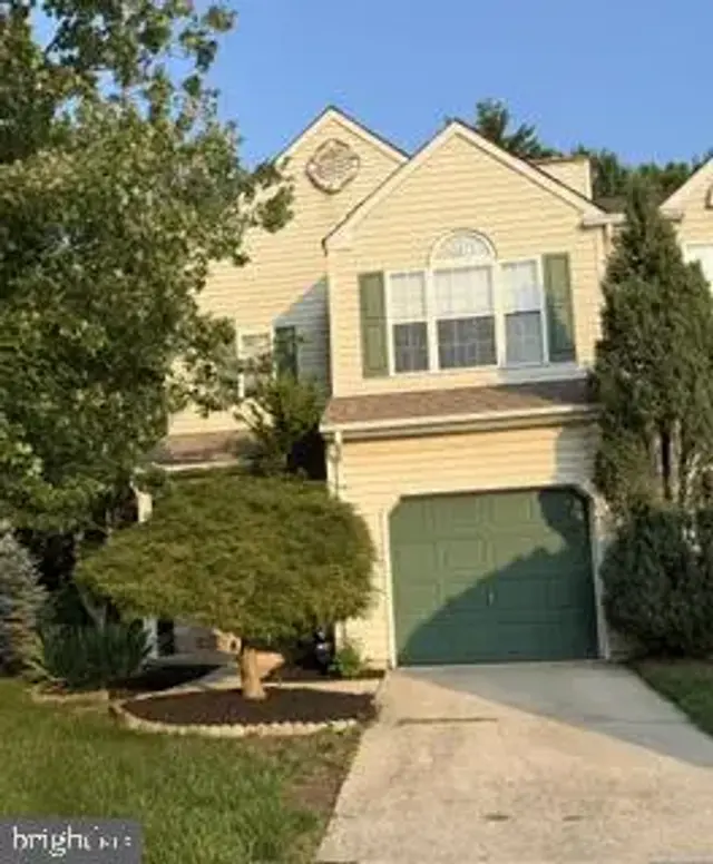 922 Glackens Ln, Wilmington