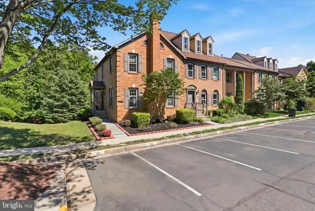 5916 Wescott Hills Way, Alexandria